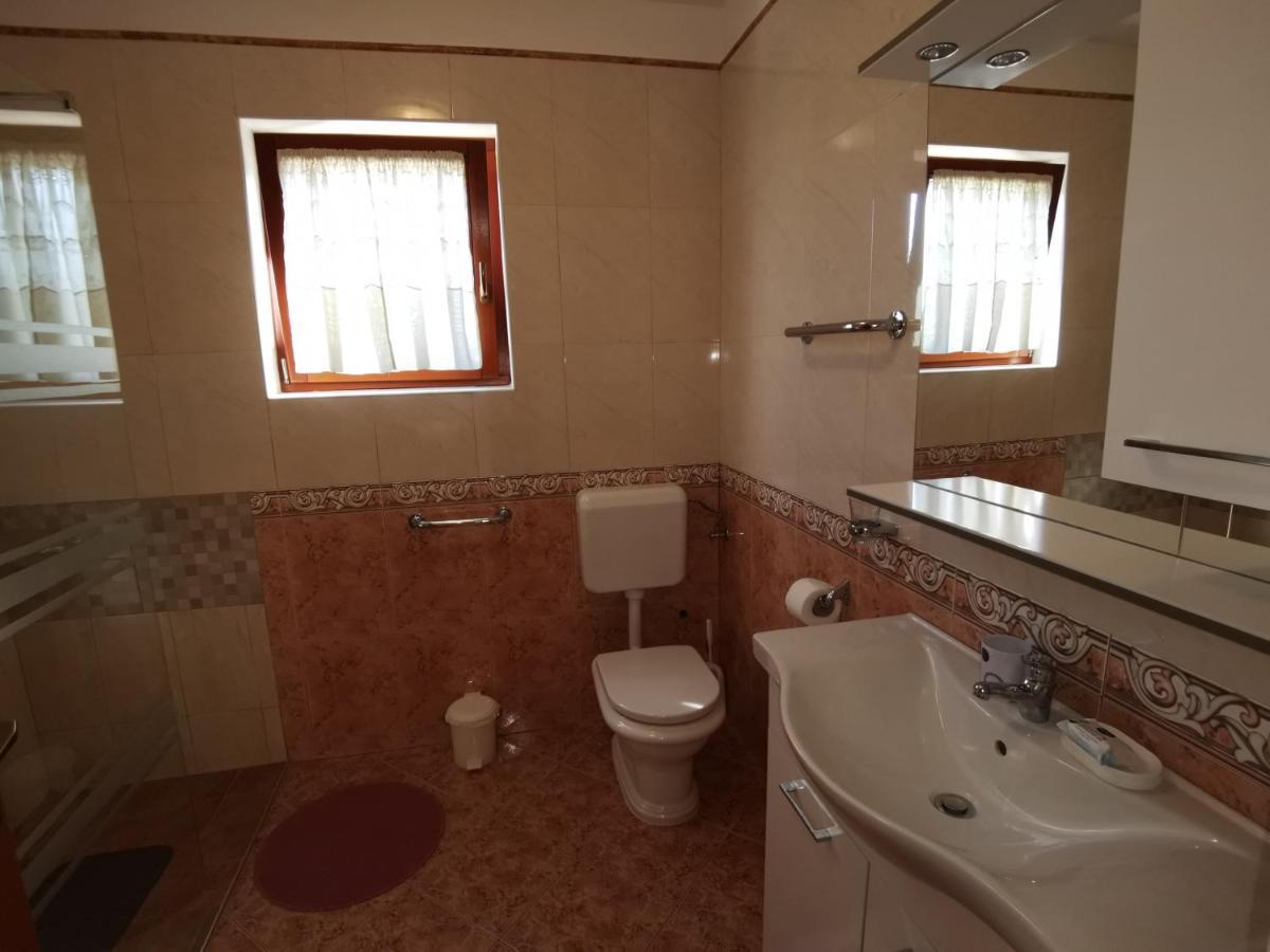 Apartmani Berber Babici Exterior foto