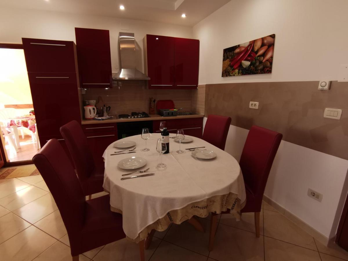 Apartmani Berber Babici Exterior foto
