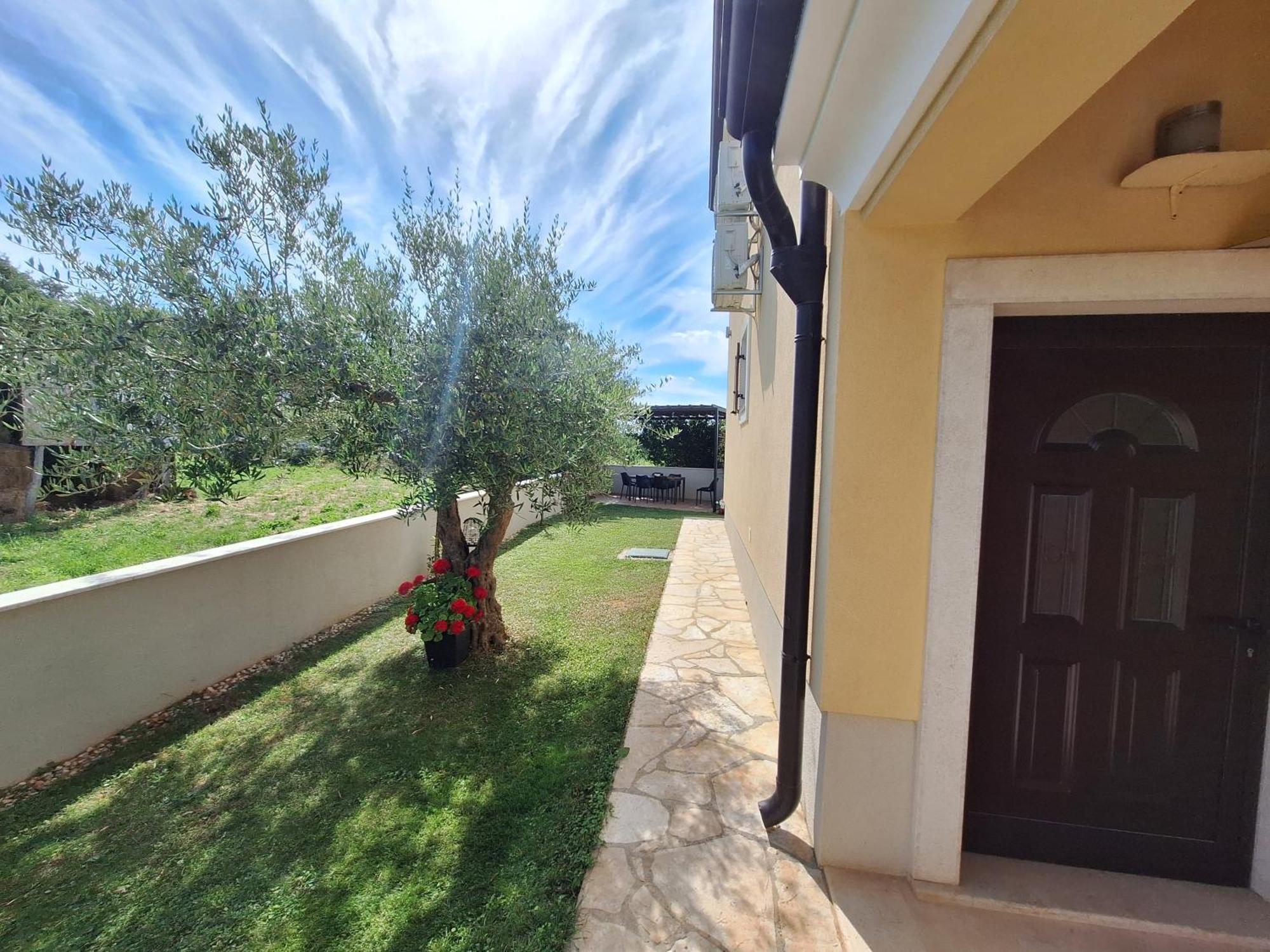 Apartmani Berber Babici Exterior foto